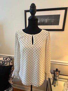 Talbots Cream and Black Ruffled Blouse with Puff Sleeves Petite Petite
